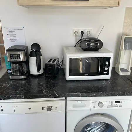 Luminous In Near Strasbourg, Conveniently Located Next To A Tram Stop With Direct Access To Strasbourg Centre *