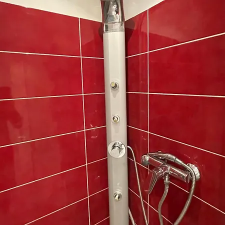 Apartment Luminous In Near Strasbourg, Conveniently Located Next To A Tram Stop With Direct Access To Strasbourg Centre Kehl